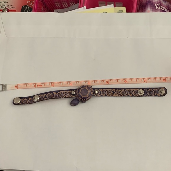 Cute! Purple Leather Turtle Adjustable Bracelet NEW - Picture 4 of 4